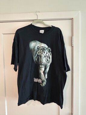 Siegfried and Roy Shirt with White Tiger Graphic Size XL